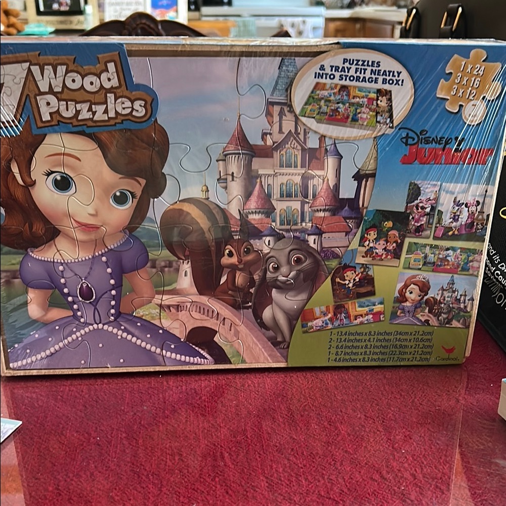 NWT Sofia the First Wood Puzzles Set